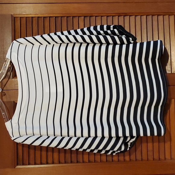 NWT LOFT shirt - Picture 2 of 7